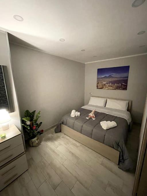 White House Spacca Napoli Экстерьер фото